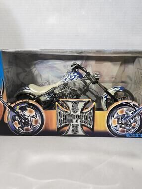 Muscle Machines West Coast Choppers Jesse James 1:10 Scale Diecast / JJ04-10-18
